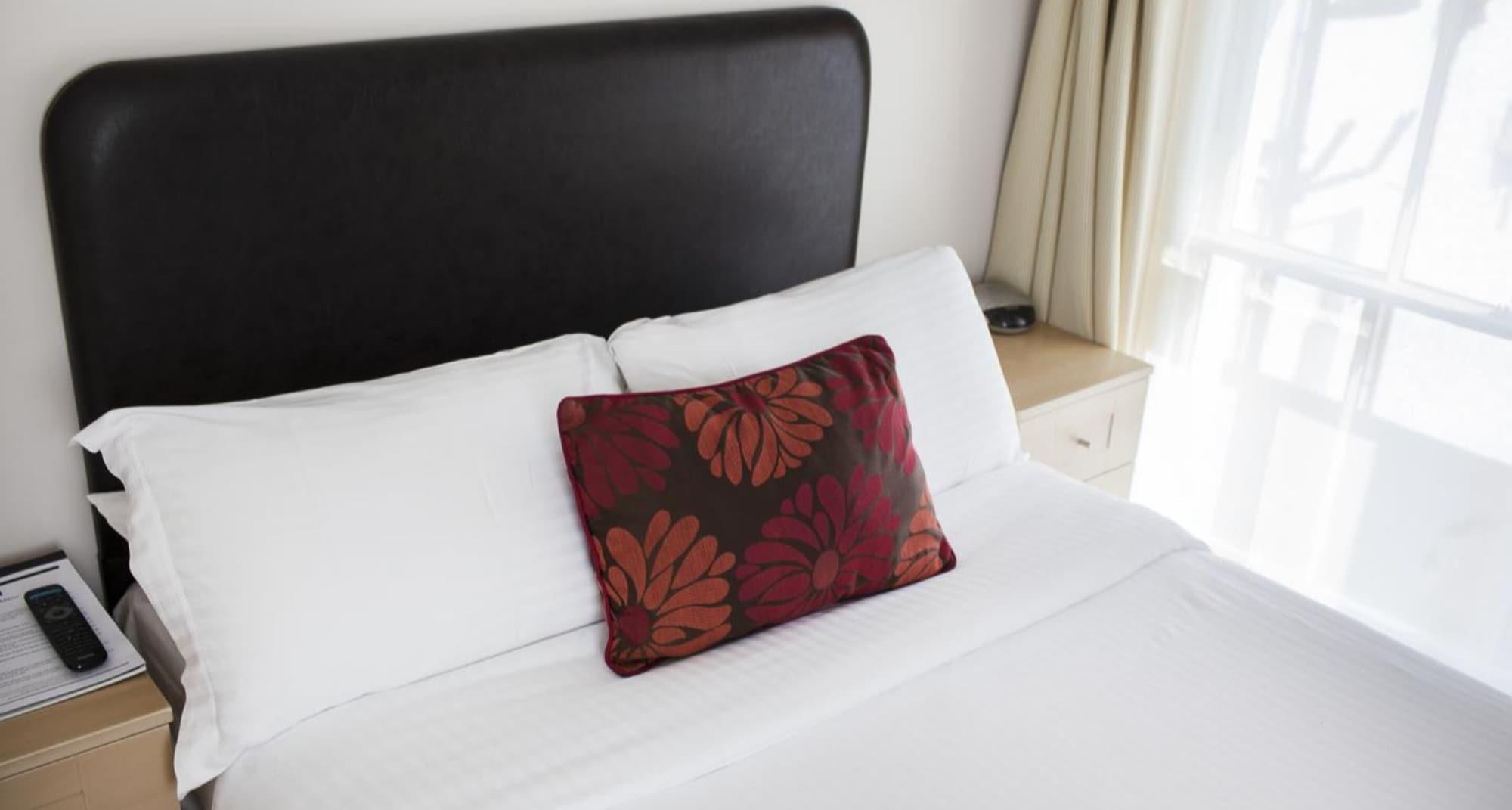Отель Oyo White Horse 3*